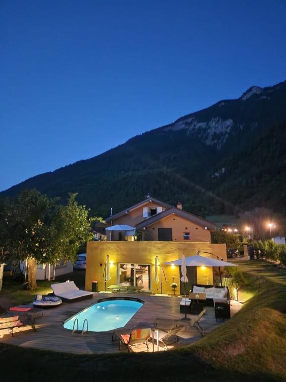 Appartement moderne avec terrasse et piscine à Châtel sur Bex - 2