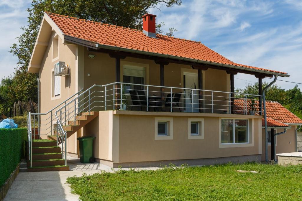 Apartman HILL 1, Golubac