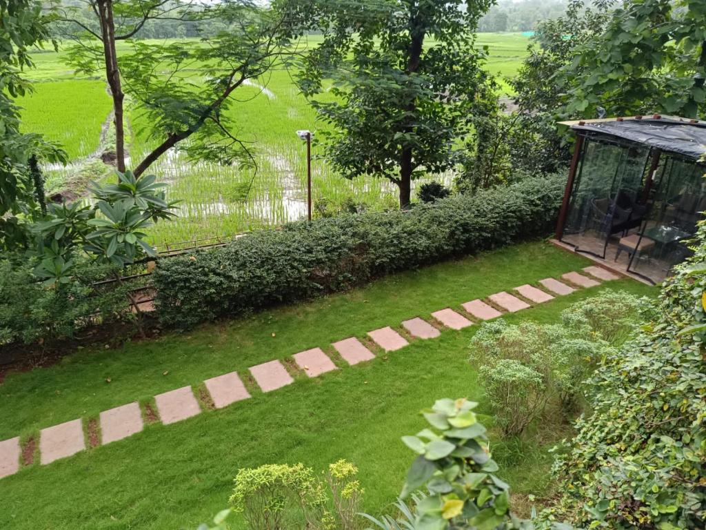 Karjat Villa (3 BHK) With Garden Amidst Nature photo