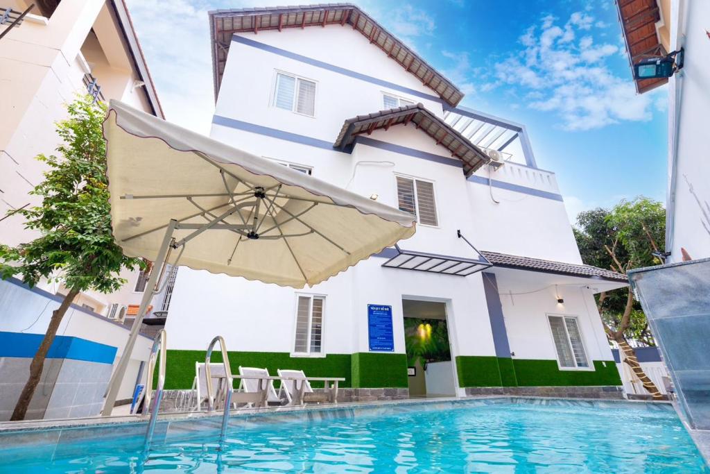 Villa Hồ Bơi Phương Nam Bãi Sau