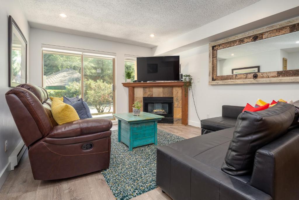 Spacious Home in an Amazing Location by Harmony Whistler, Whistler