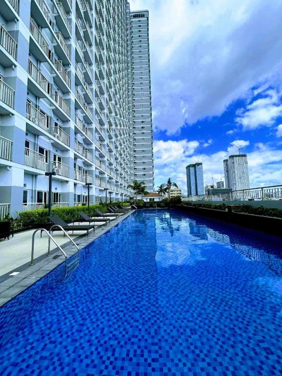 Coast Residences, Roxas Blvd, Pasay City photo