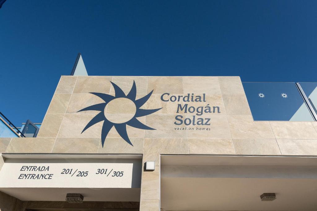 Cordial Mogán Solaz — Hotel building in Puerto de Mogan, Canary Islands