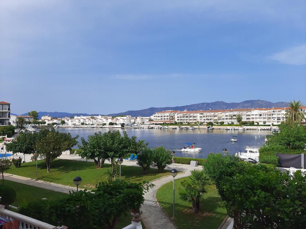 2 habitacions, aire fred i calent, piscina, parking - 1