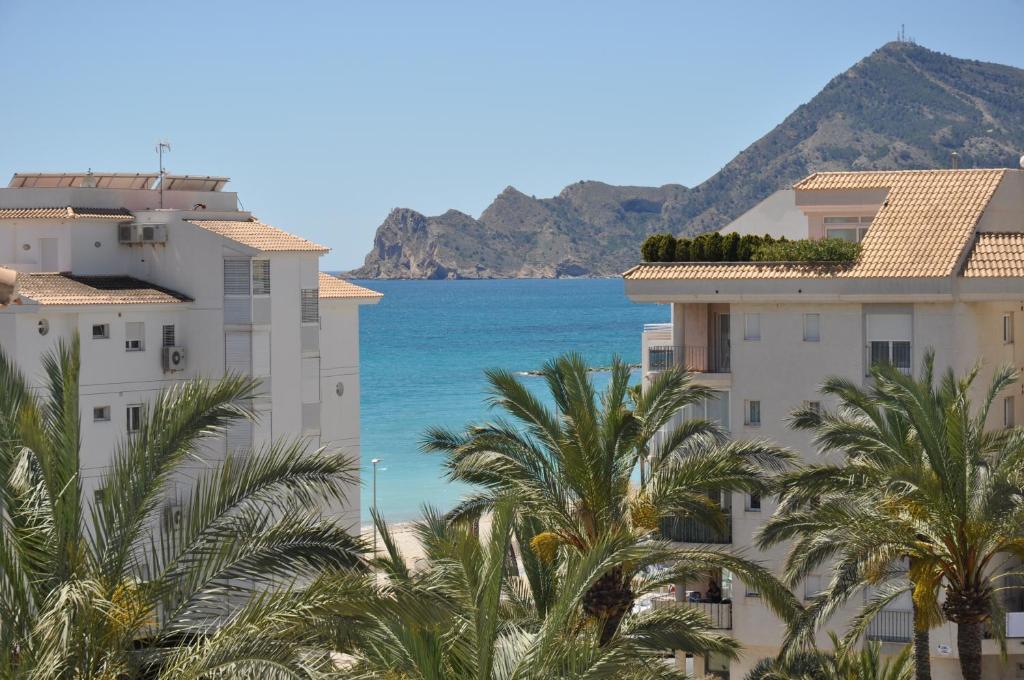 Central Penthouse with Stunning Terrace, Sea Views & Parking - 2