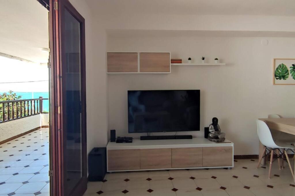 Mandarina Apartamento primera línea - 2