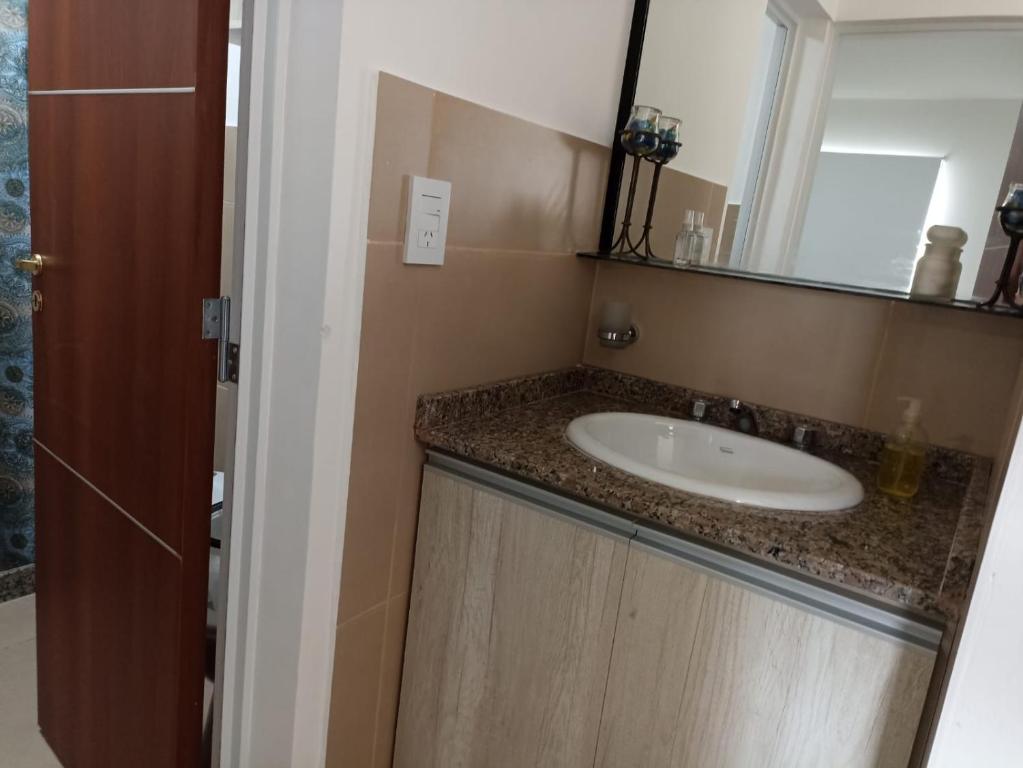 Costanera con cochera - 4