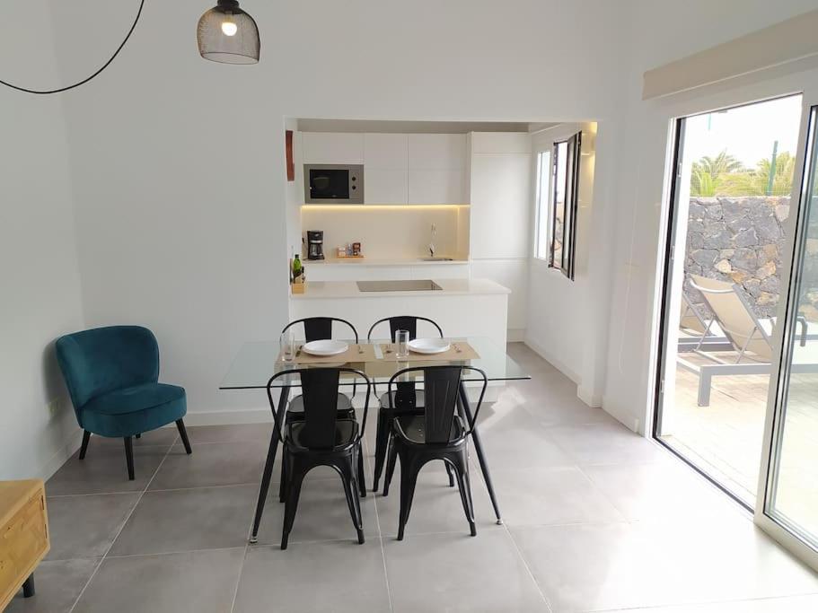 Precioso bungalow a 150 metros del mar. - 2