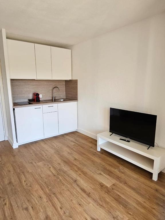 Studio Le Santa-Maria - Fréjus Plage - Tout à pied - Clim - Parking - WIFI - Tout confort - 4