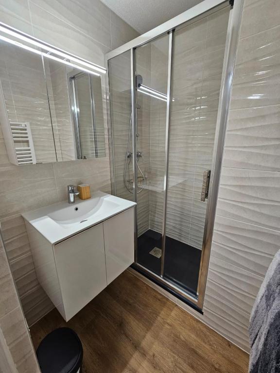 Studio Le Santa-Maria - Fréjus Plage - Tout à pied - Clim - Parking - WIFI - Tout confort - 3