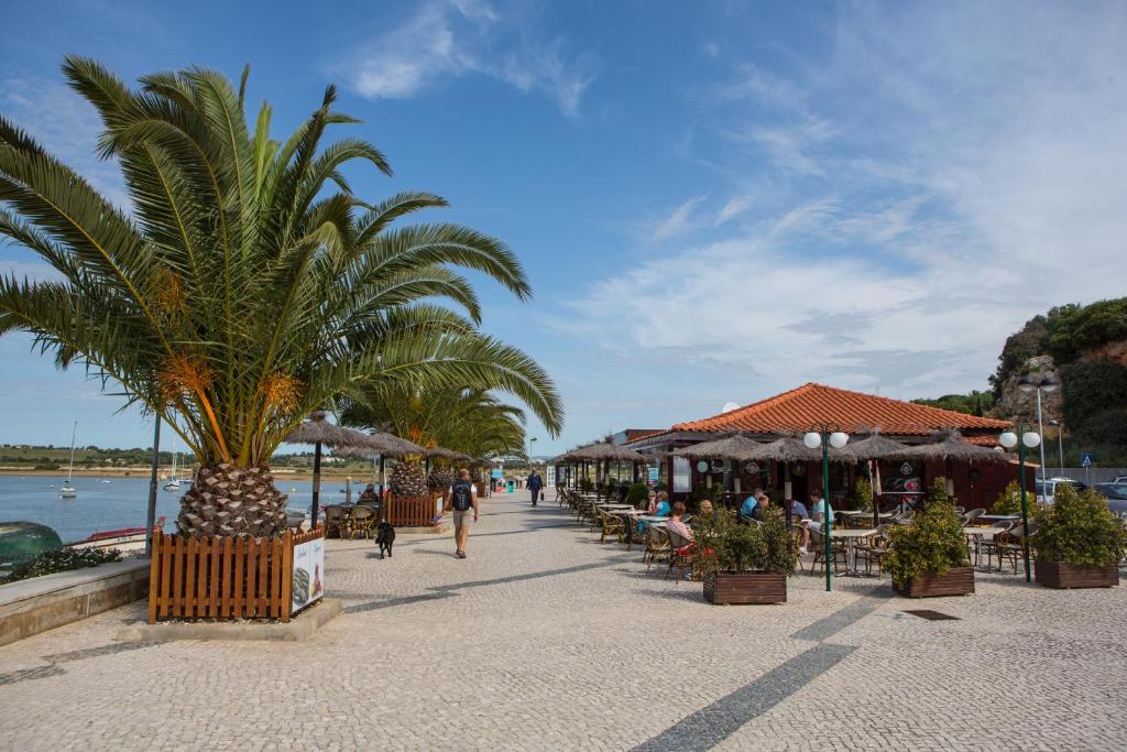 บริการและสิ่งอำนวยความสะดวก