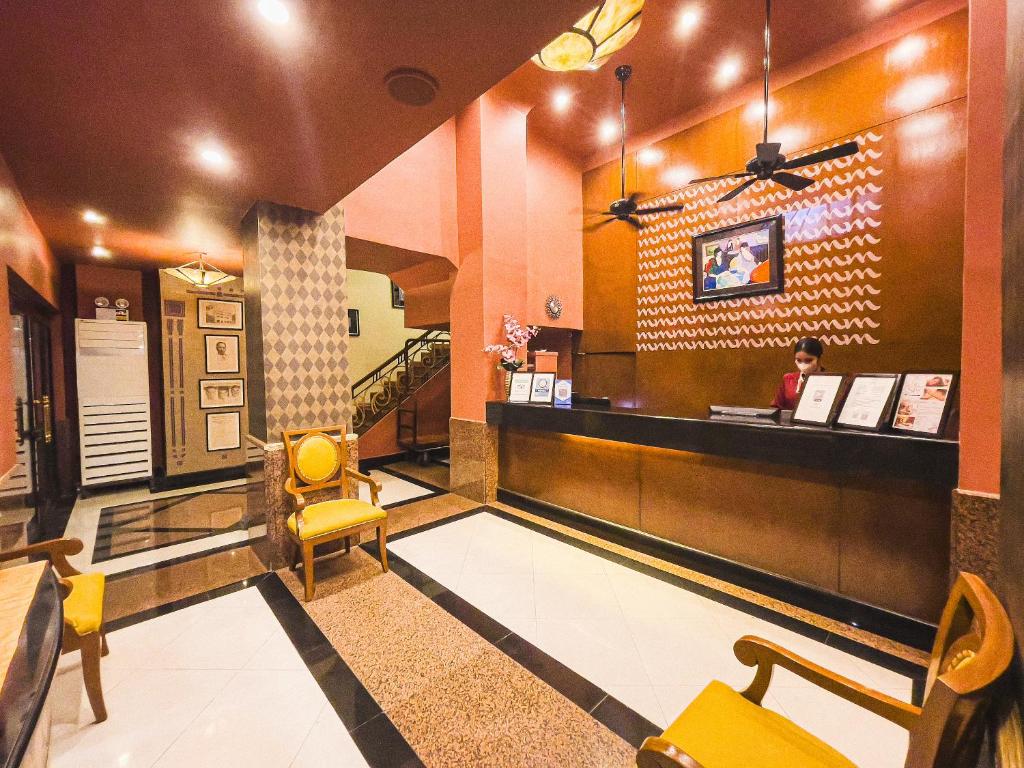 フロント・ロビー