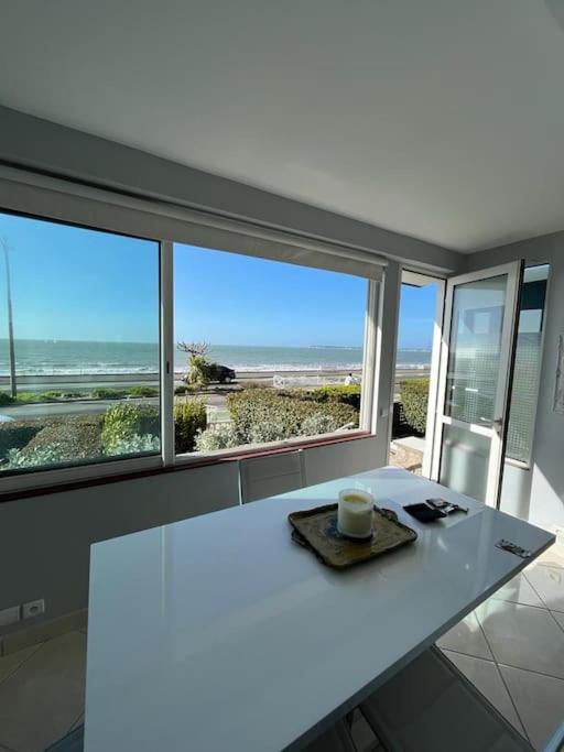 APPARTEMENT FACE MER - 5