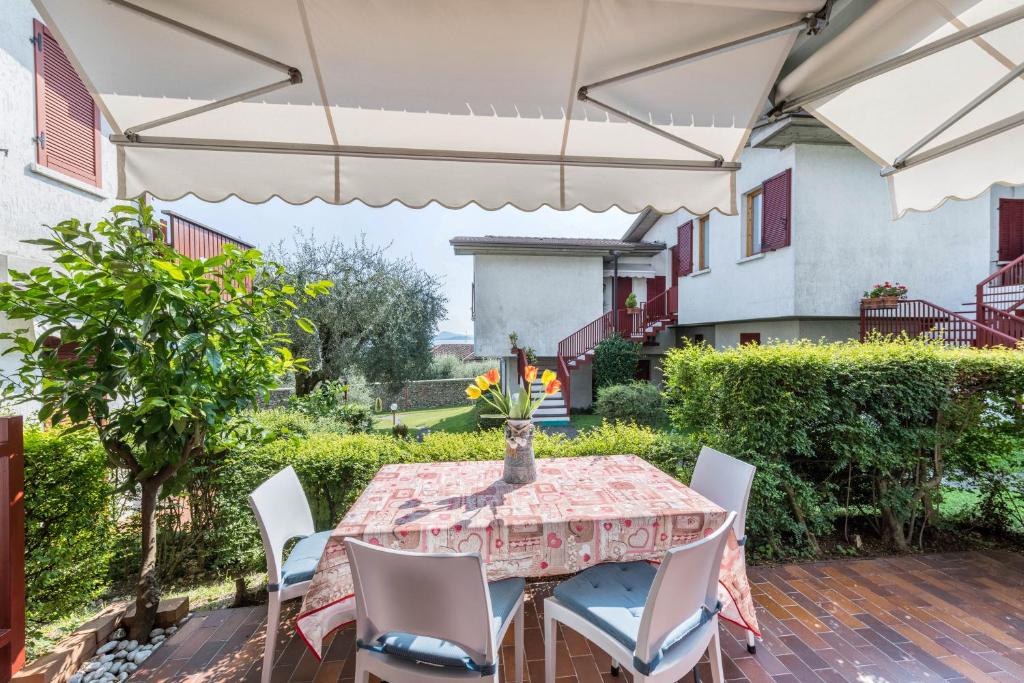 Casetta - new lake apartment, Gardone Riviera