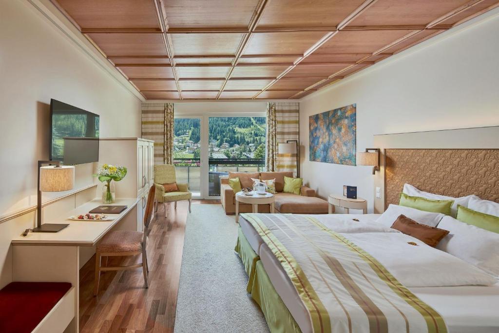 Junior Suite with Balcony