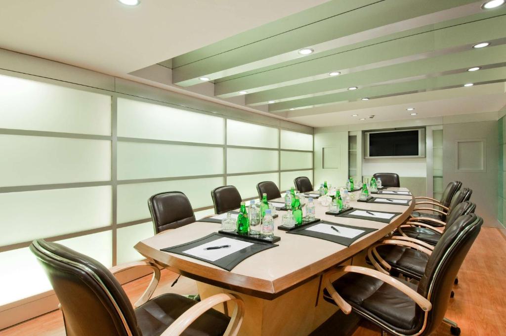 Sala de reuniões / Salões de baile