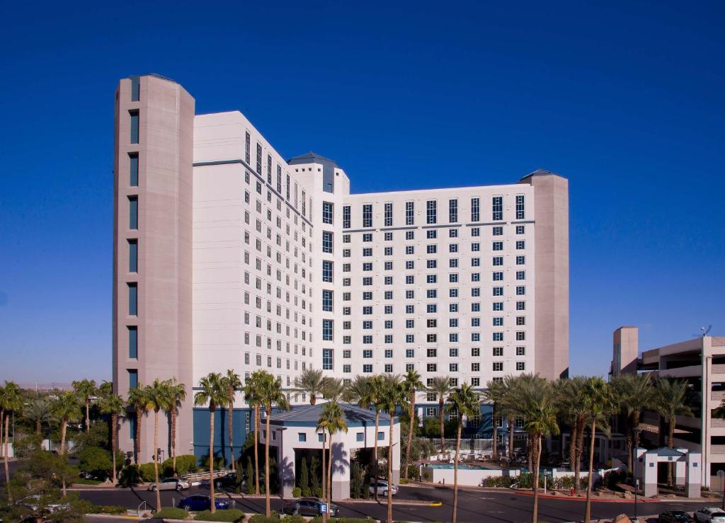 Photo 3 of Hilton Grand Vacations Club Paradise Las Vegas