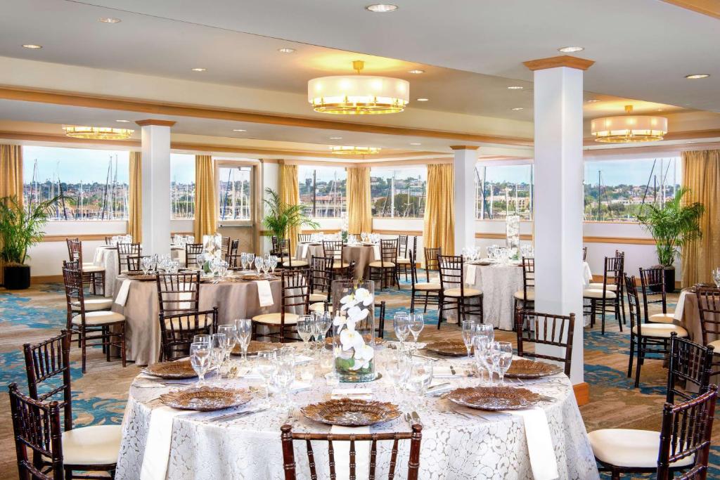 Banquet hall