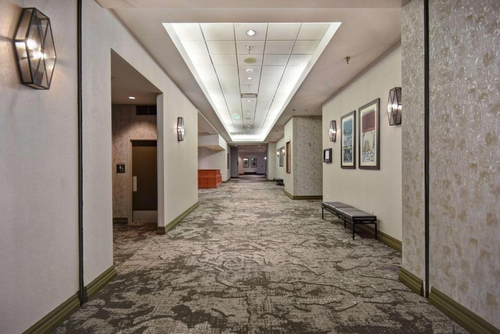 Embassy Suites by Hilton Omaha Downtown Old Market 호텔 이미지 2