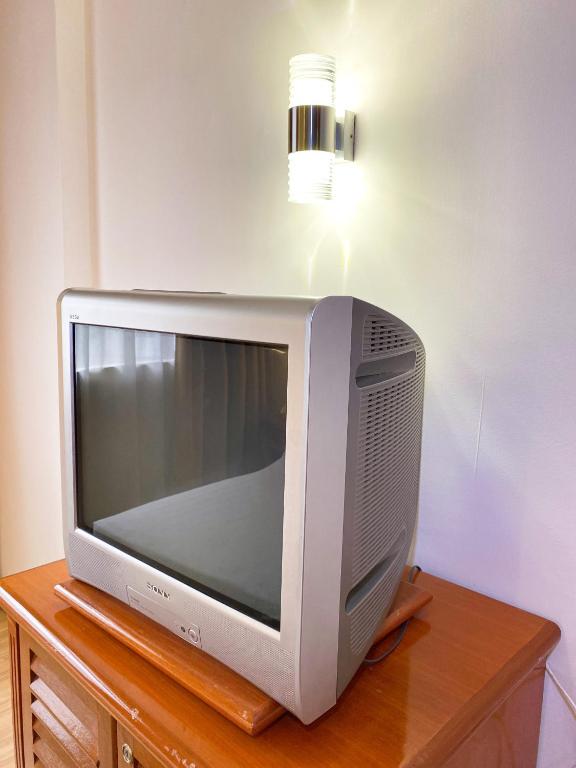 Shared lounge/TV area