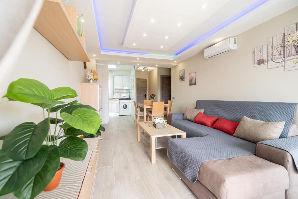 TuristMar - Acogedor apartamento a solo 50m de la Playa, Salou - 5