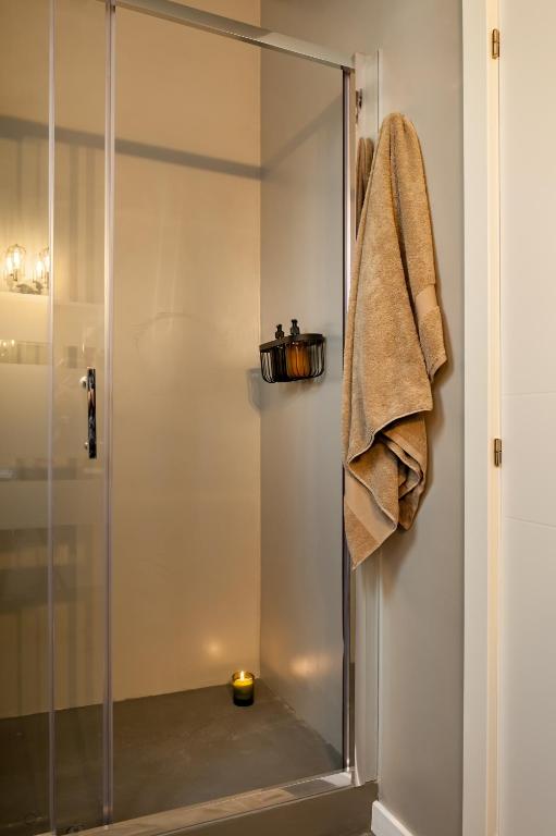 TEFE - Two Bedrooms apartment in Gracia, Barcelona