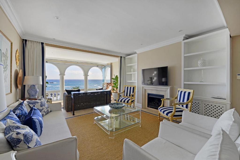 Bingley Place - Camps Bay Luxury Villa 전경