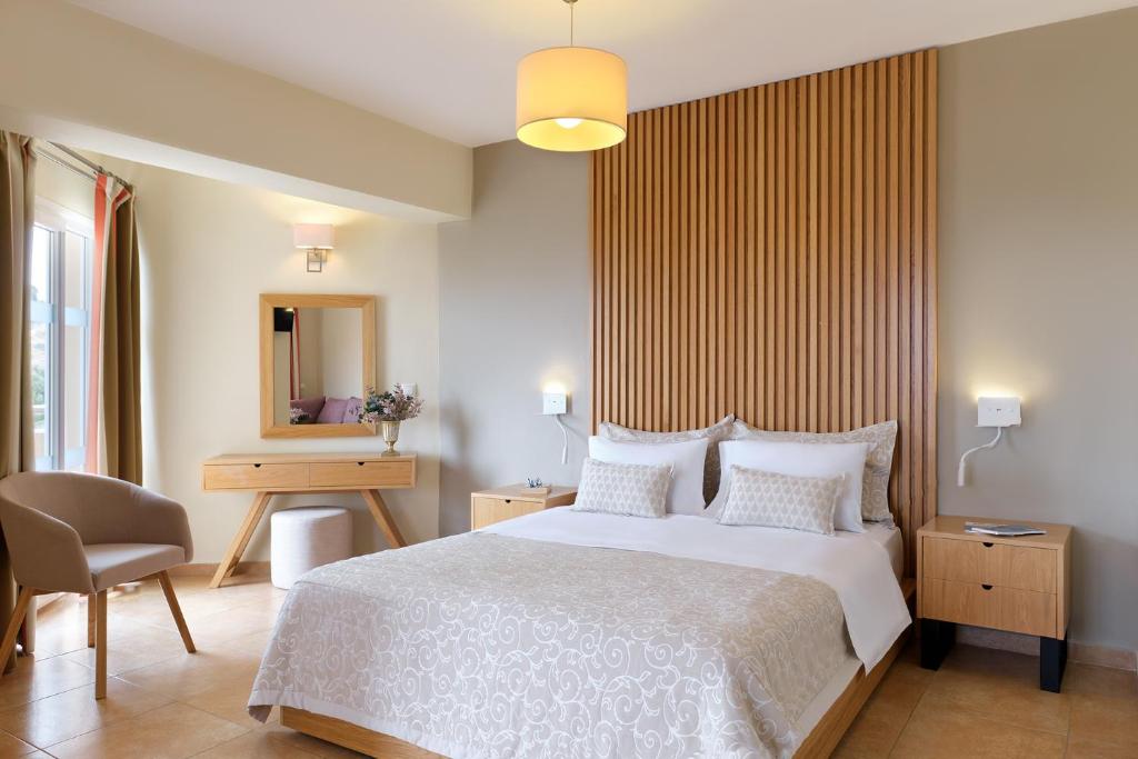 Aphrodite Hotel — Hotel rooms in Mithimna, North Aegean