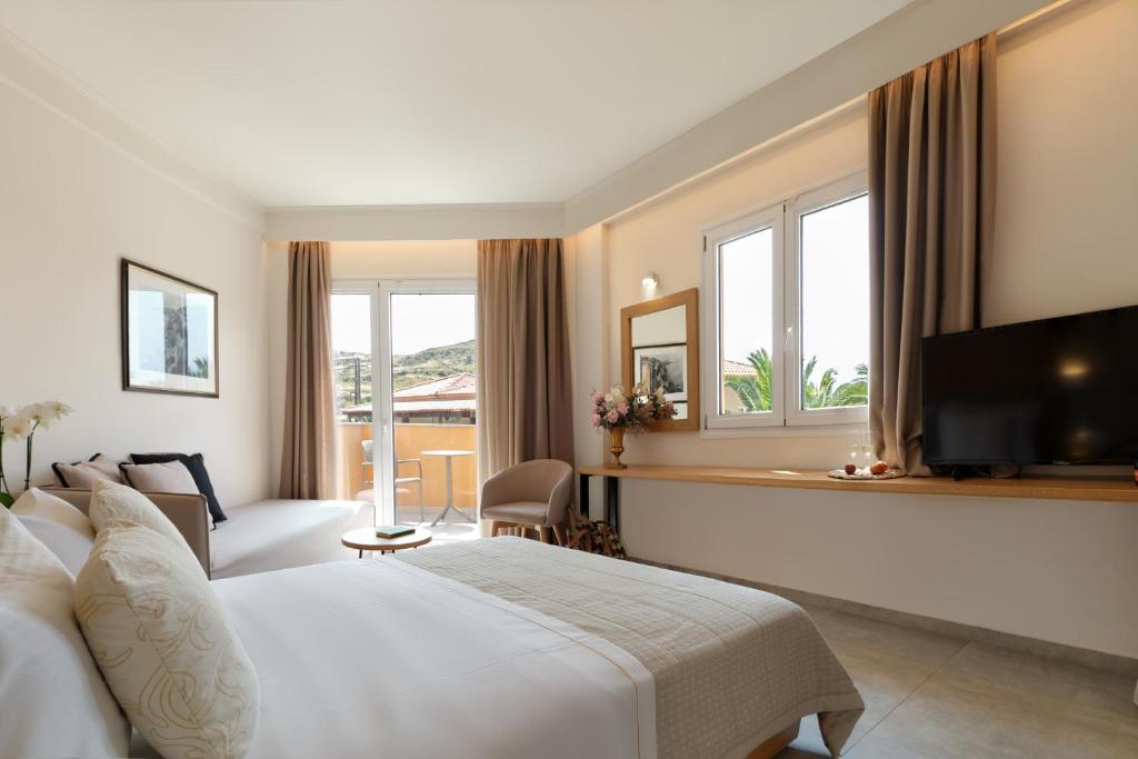 Aphrodite Hotel — Hotel rooms in Mithimna, North Aegean