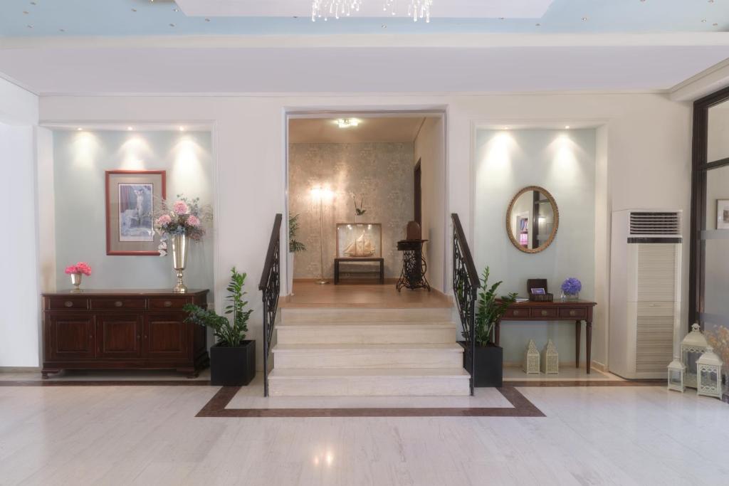 Aphrodite Hotel — Hotel building in Mithimna, North Aegean