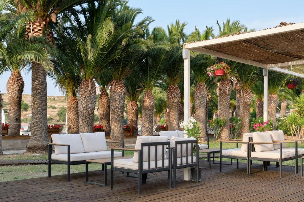 Aphrodite Hotel — Restaurant & bars in Mithimna, North Aegean