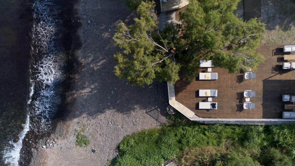 Aphrodite Hotel — Hotel building in Mithimna, North Aegean