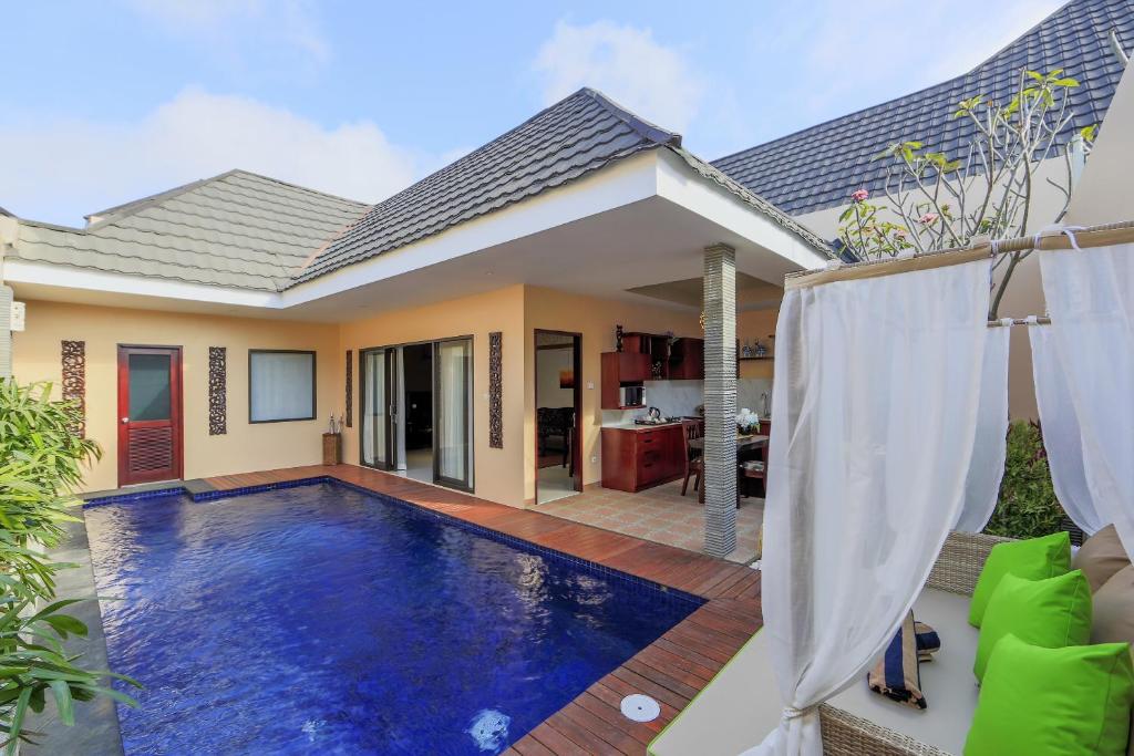 Flamingo Dewata Pool Villa Uluwatu Villa In Pecatu - 