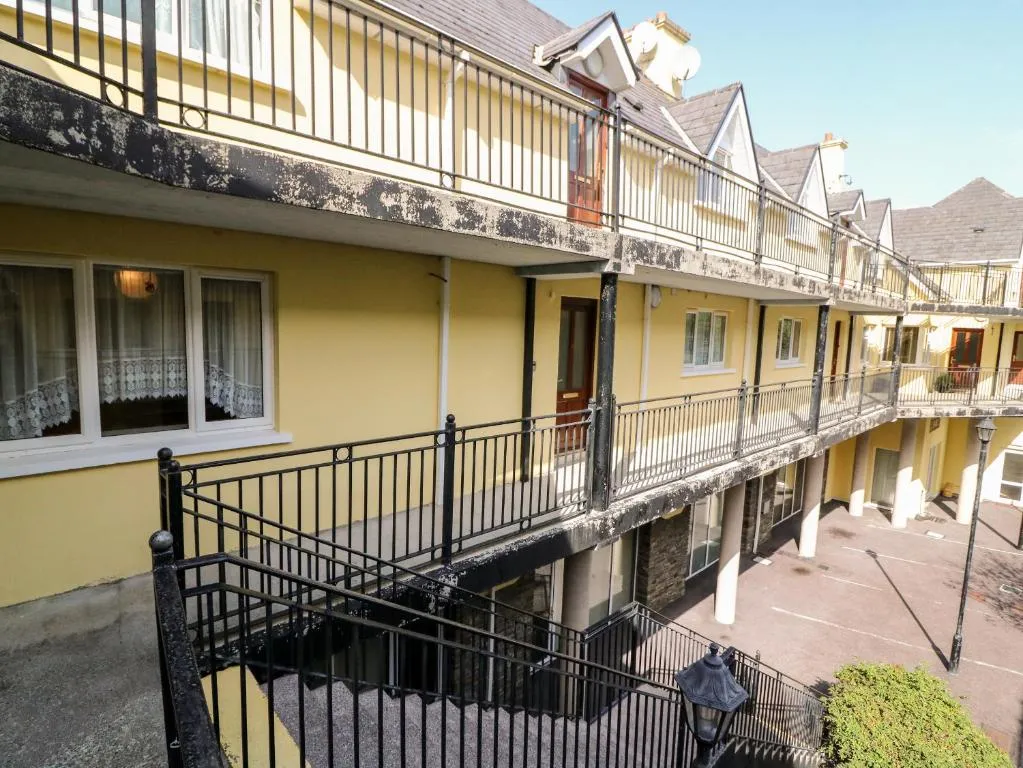2 Garnish Court, hotel in Glengarriff
