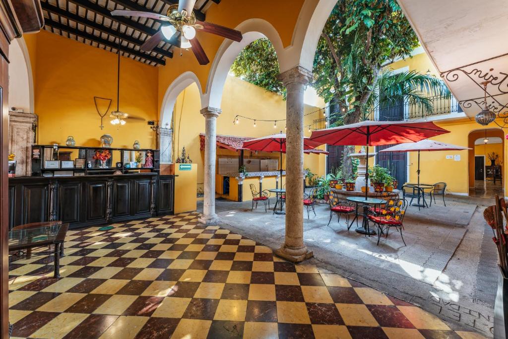 Facilities, Hotel Santiago in Merida