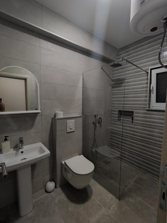 El Mar Apartments - 5