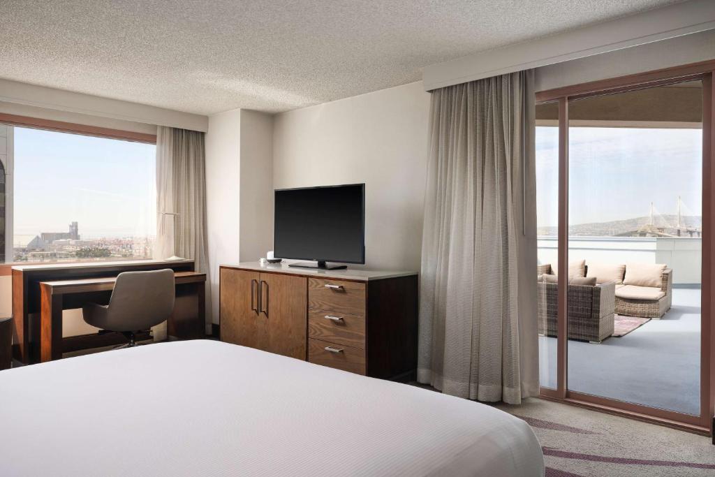 Los Angeles Hilton Long Beach Additional