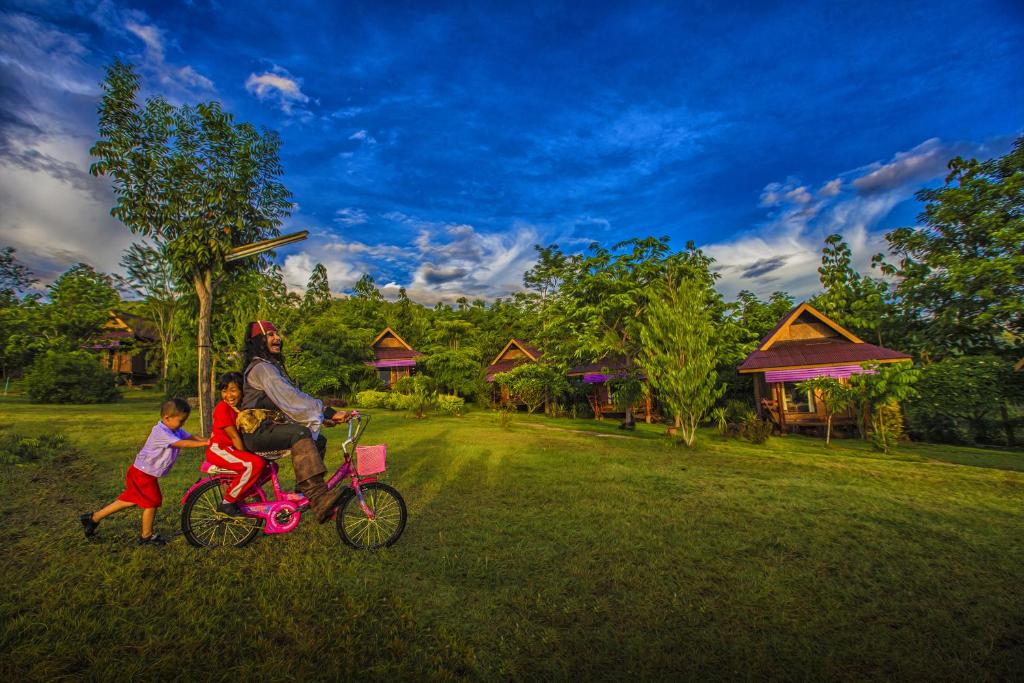 Garden, Romantic Time Mountain Resort in Pai