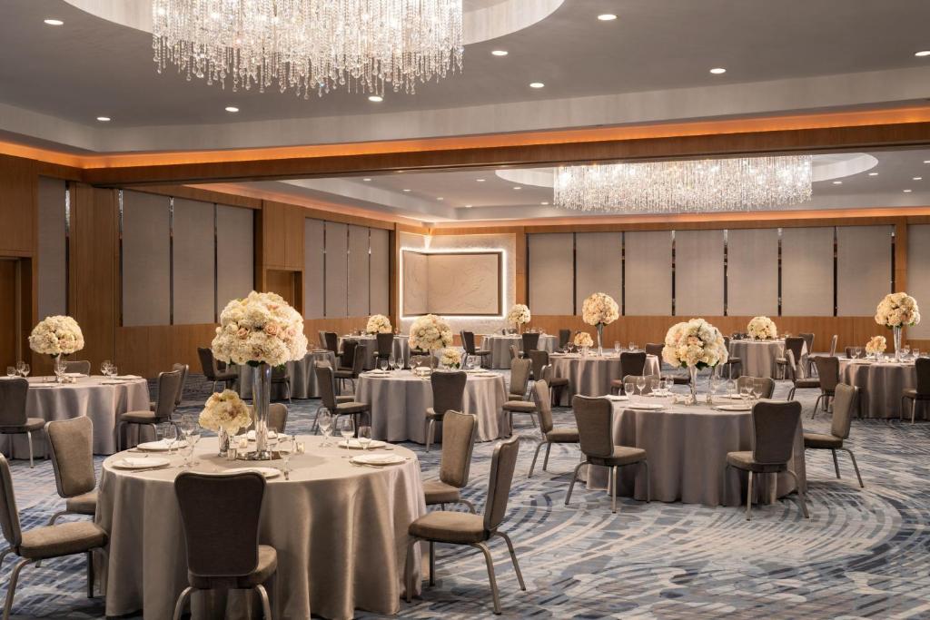 Banquet hall