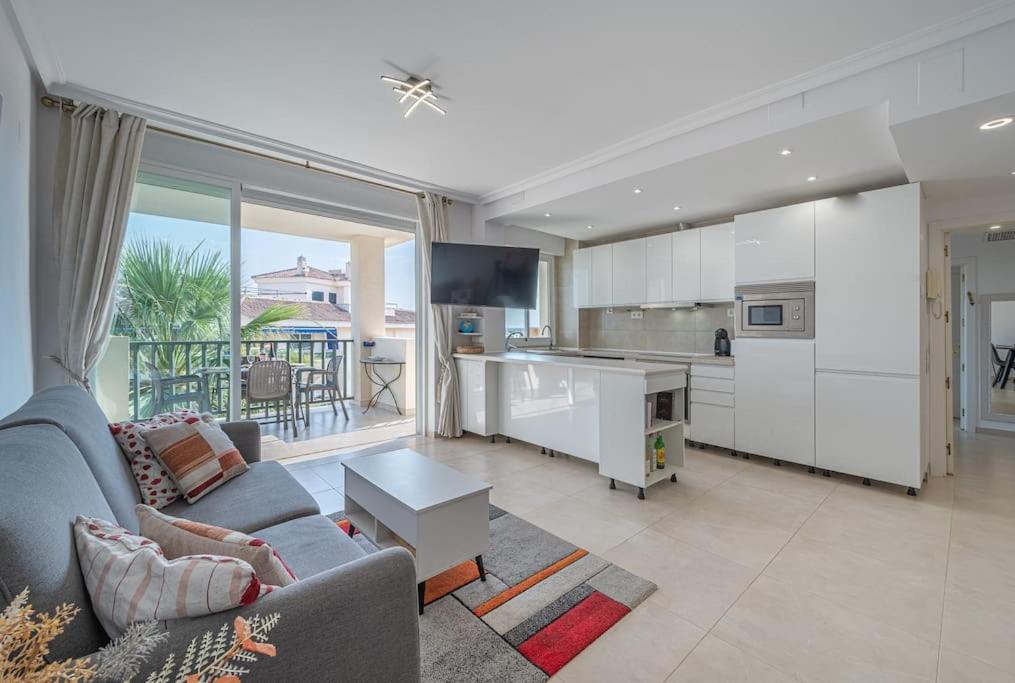 Flat -Puerto Banus Locrimar 3-Pool-Parking - 5