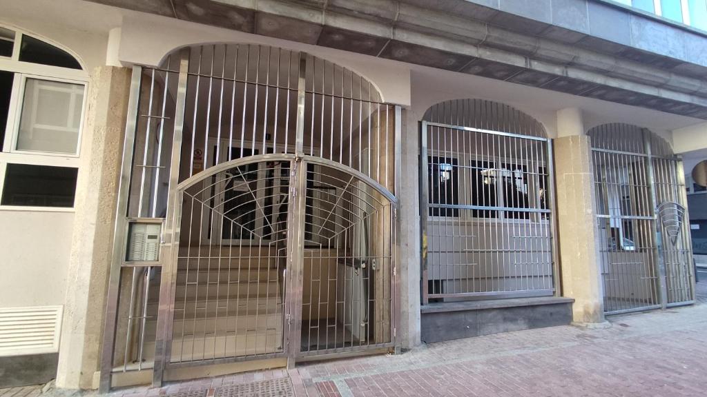 APARTAMENTO PRIMERA LINEA "LAS CANTERAS"l - 2