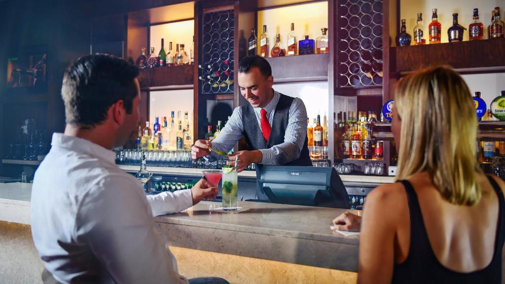 Bar/lounge