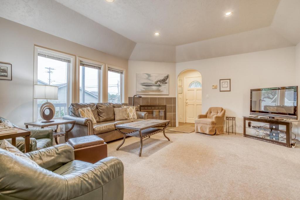 Sea-Renity, Lincoln City