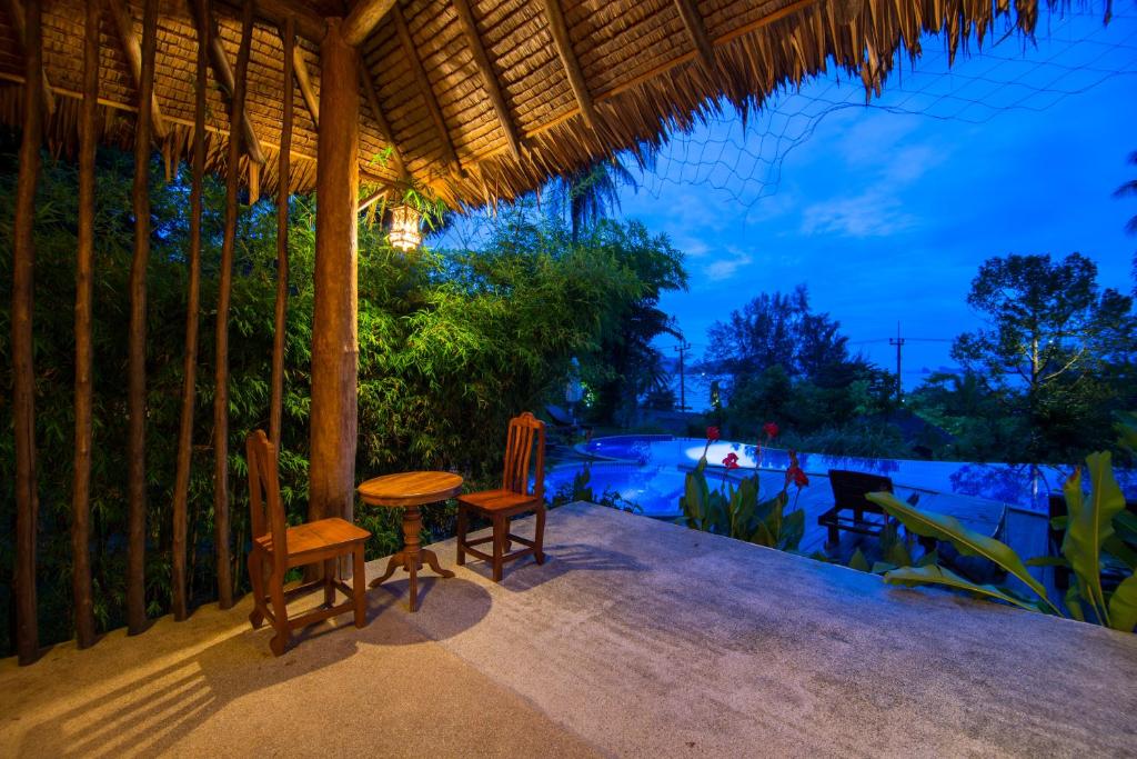 Thiwson Beach Resort