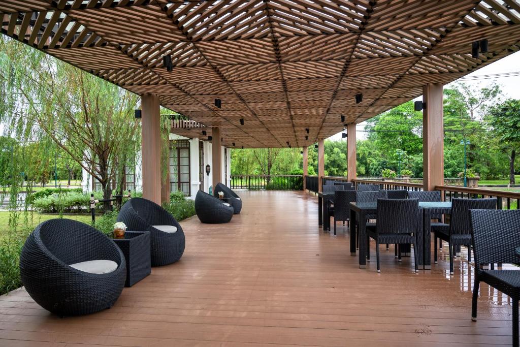 Balcony/terrace, Maneechan Resort in Chanthaburi