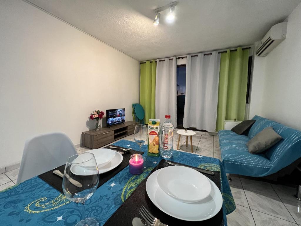 NEW My Lodge - Parking, AC, Netflix & Wifi, Papeete