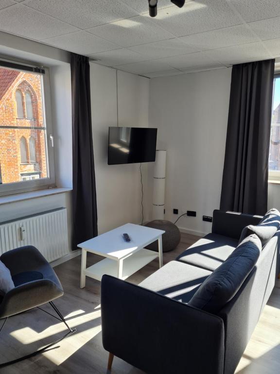 Shared lounge/TV area