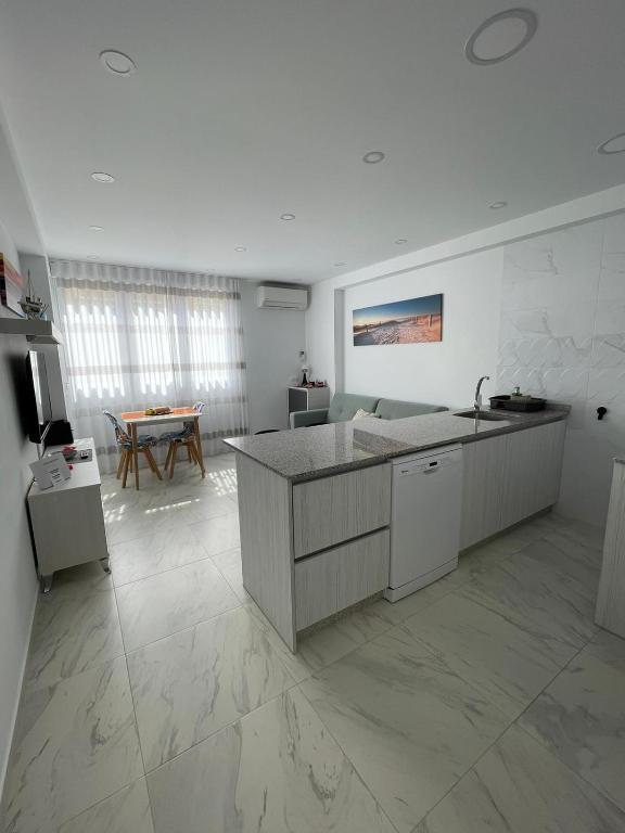 Apartamento a 50 m del mar con aire acondicionado y WiFi, Ideal familias,parejas - 4