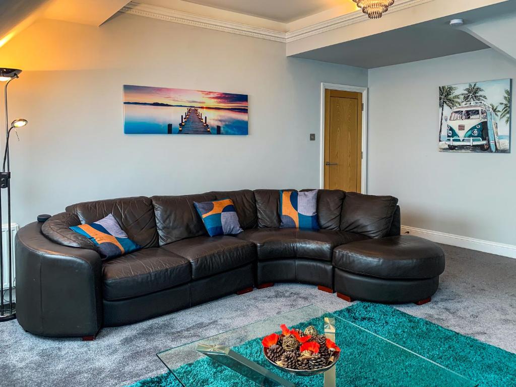 The Gables Poole, 3 Bedroom Penthouse Apartment, Poole