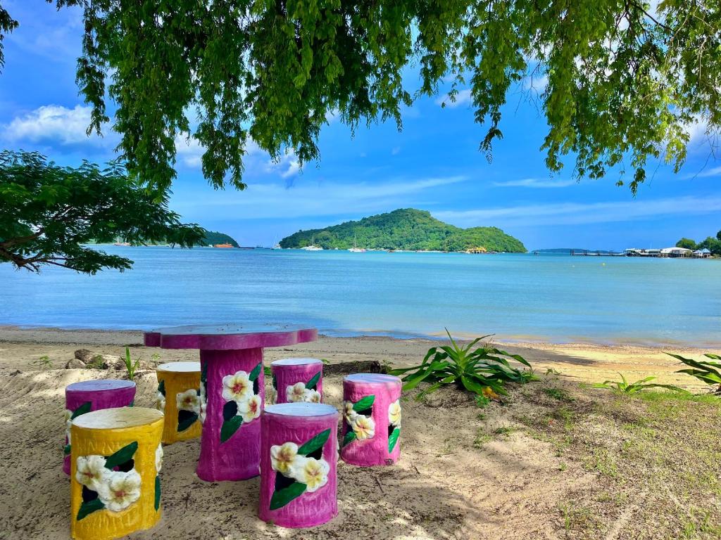 Secret Place, Panwa pláž